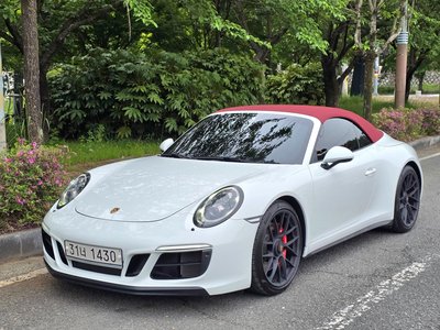 PORSCHE 911 - 1