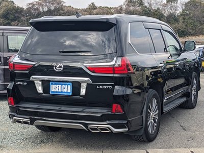 LEXUS LX - 4