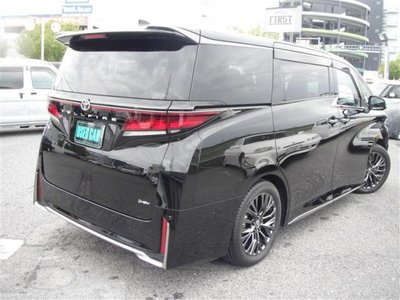 صورة 8 لـ 2023 Toyota VELLFIRE