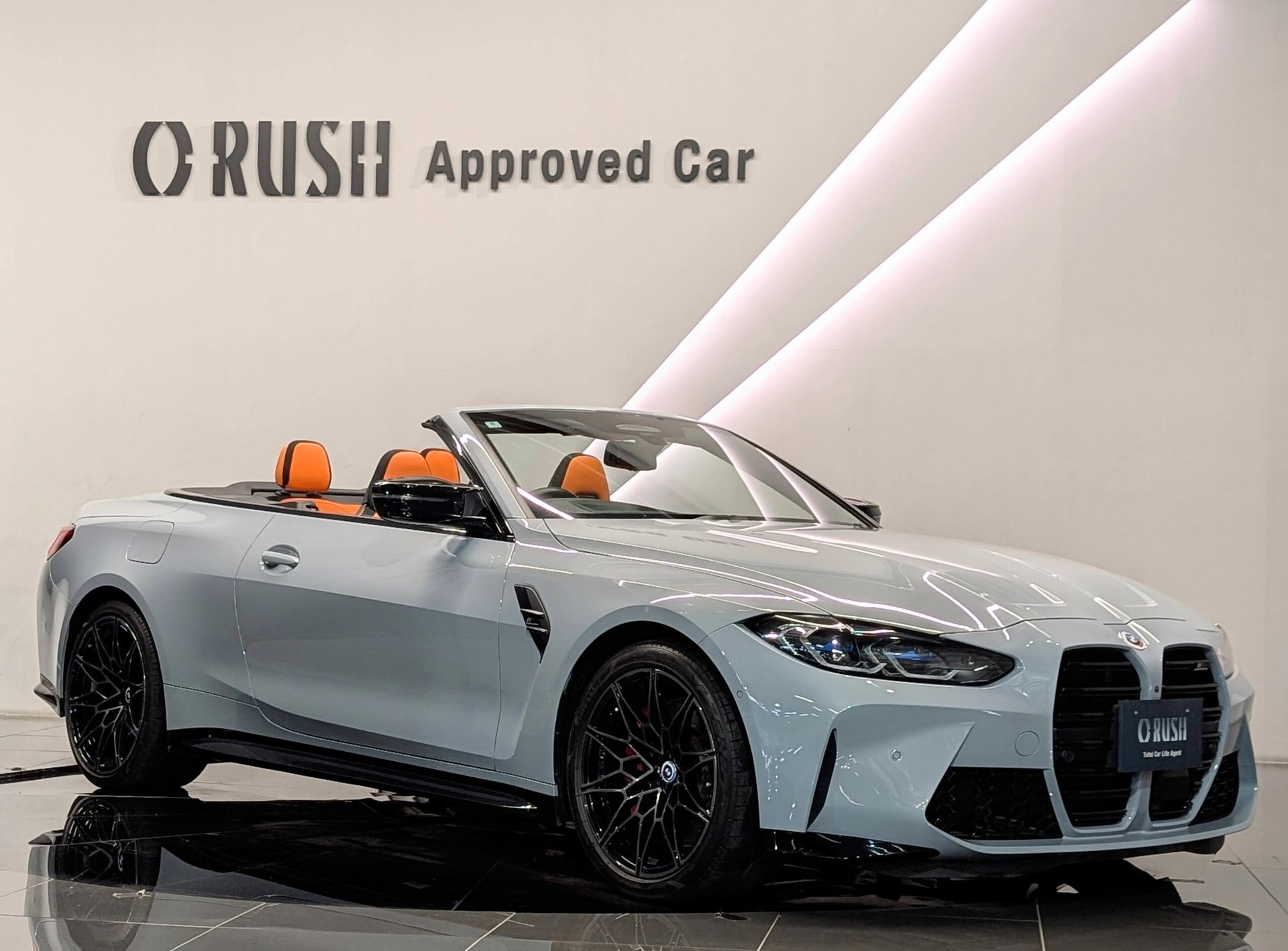 BMW M4 CABRIOLET - View 1