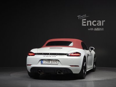 PORSCHE 718 - 4