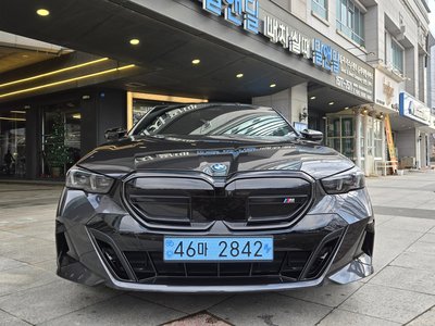 BMW I5 - 2