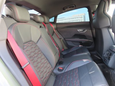 صورة مصغرة 50 لـ 2023 AUDI RS E-TRON GT