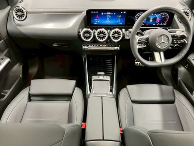 MERCEDES-BENZ GLA - 3