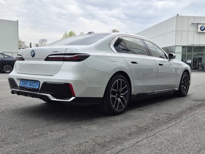2024 BMW I7 — фото 4