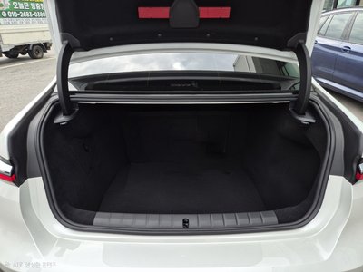 2024 BMW I7 缩略图 17