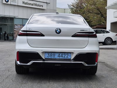 2024 BMW I7 — фото 3
