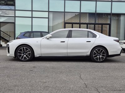2024 BMW I7 缩略图 15