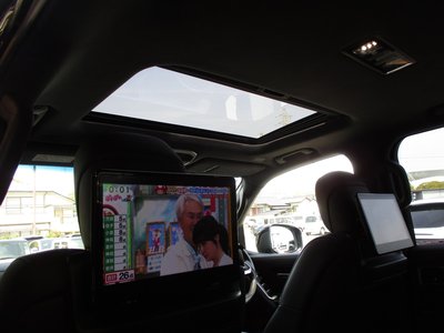 TOYOTA LAND CRUISER 300 - 9