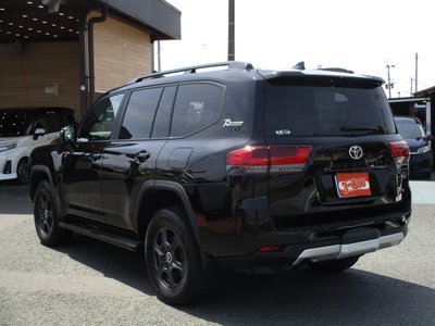 TOYOTA LAND CRUISER 300 - 4