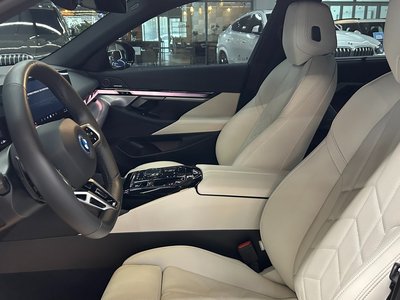 صورة مصغرة 13 لـ 2025 BMW I5