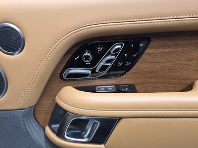 2020 LAND Rover RANGE ROVER — миниатюра 30