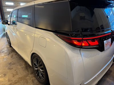 TOYOTA VELLFIRE - 9