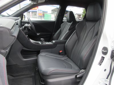 2025 Lexus LBX — миниатюра 29