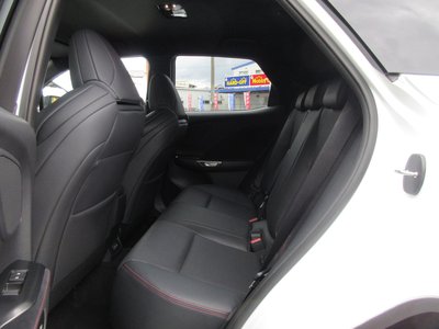 2025 Lexus LBX — миниатюра 31