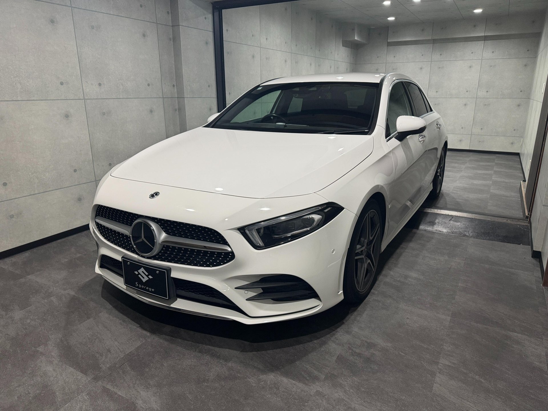 MERCEDES-BENZ A-CLASS - View 1