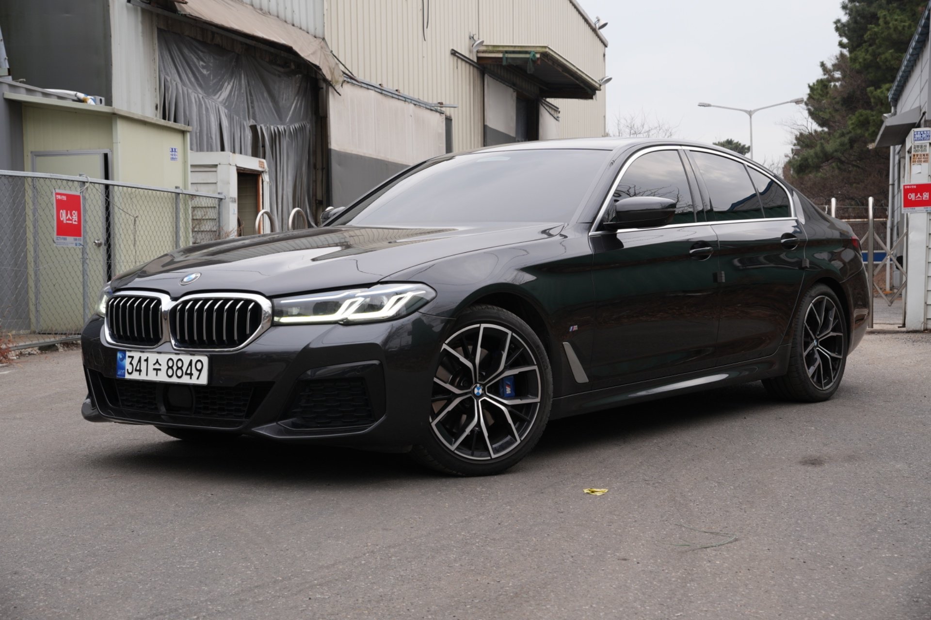 BMW 5 SERIES - View 1