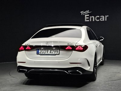 MERCEDES-BENZ E-CLASS - 4