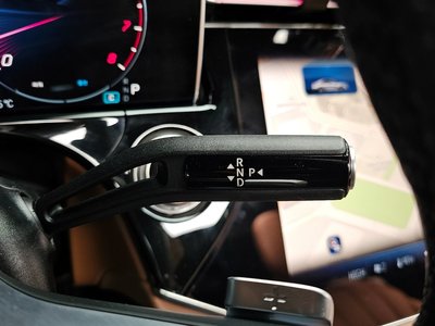 MERCEDES-BENZ E-CLASS - 9