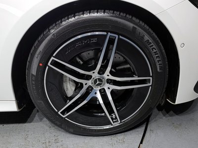 MERCEDES-BENZ E-CLASS - 6