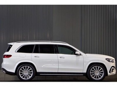 2026 Mercedes-BENZ GLS — фото 3