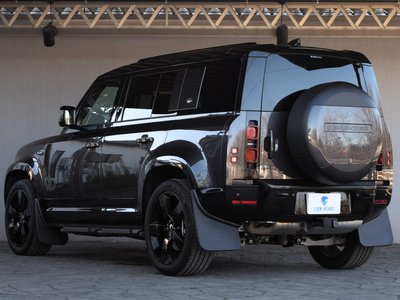 LAND ROVER DEFENDER - 10