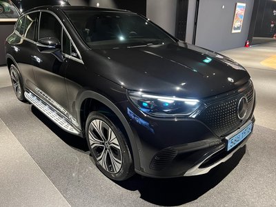 MERCEDES-BENZ EQE SUV