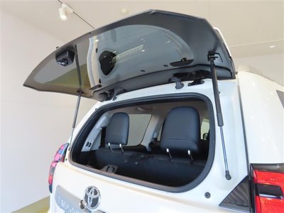 صورة مصغرة 24 لـ 2023 Toyota LAND CRUISER PRADO