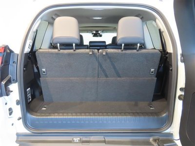 صورة مصغرة 22 لـ 2023 Toyota LAND CRUISER PRADO