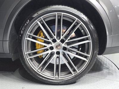 صورة 6 لـ 2021 Porsche CAYENNE