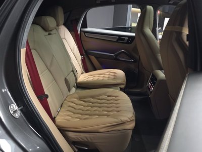 صورة مصغرة 12 لـ 2021 Porsche CAYENNE