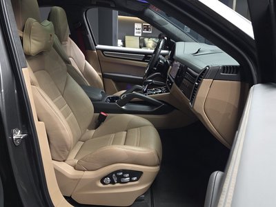 صورة مصغرة 11 لـ 2021 Porsche CAYENNE