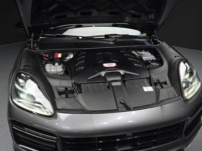 صورة 7 لـ 2021 Porsche CAYENNE