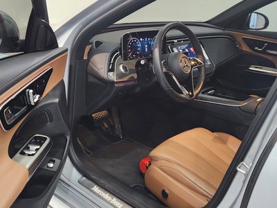 MERCEDES-BENZ E-CLASS - 10