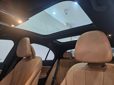 MERCEDES-BENZ E-CLASS - 10