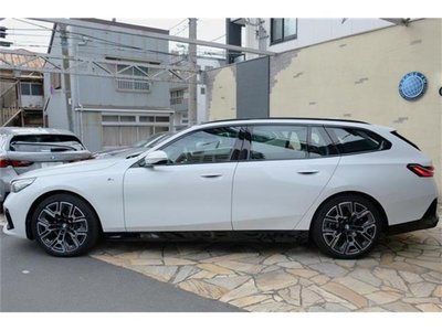 BMW 5 SERIES TOURING - 6