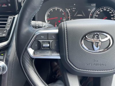 صورة مصغرة 29 لـ 2023 Toyota LAND CRUISER 300