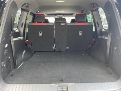 صورة مصغرة 39 لـ 2023 Toyota LAND CRUISER 300