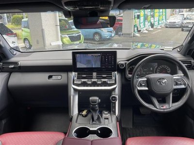 صورة مصغرة 41 لـ 2023 Toyota LAND CRUISER 300