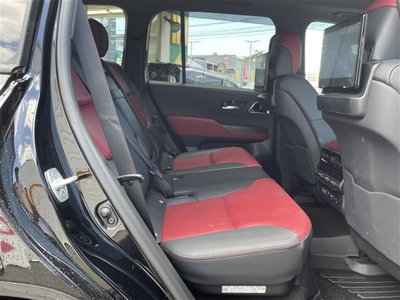 صورة مصغرة 16 لـ 2023 Toyota LAND CRUISER 300