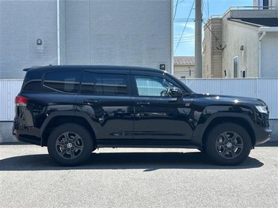 2023 Toyota LAND CRUISER 300 — фото 6