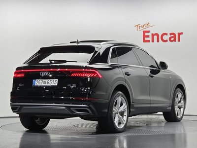 2022 AUDI Q8 照片 4