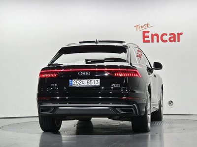 2022 AUDI Q8 照片 3