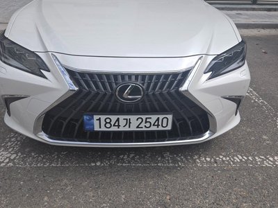 LEXUS ES - 1