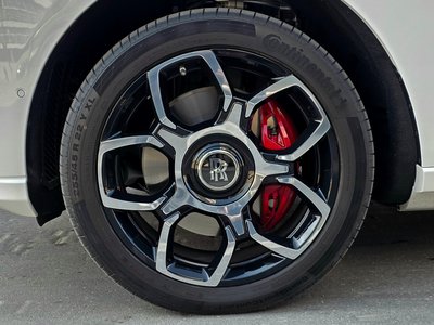 ROLLS-ROYCE CULLINAN - 6