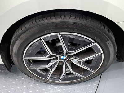 BMW 5 SERIES - 8