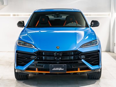 LAMBORGHINI URUS - 4