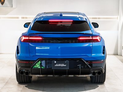 LAMBORGHINI URUS - 5