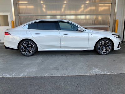 BMW 5 SERIES - 5