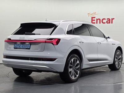 صورة 4 لـ 2022 AUDI E-TRON